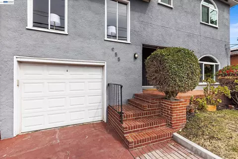 955 Virginia St, Berkeley, CA 94710