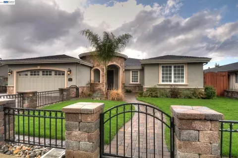 201 Westridge Dr, Santa Clara, CA 95050