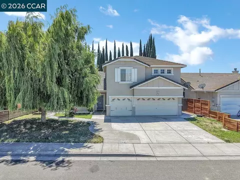 Exterior - 1720 Treehaven Ln, Tracy, CA 95376 photo 2 of 8