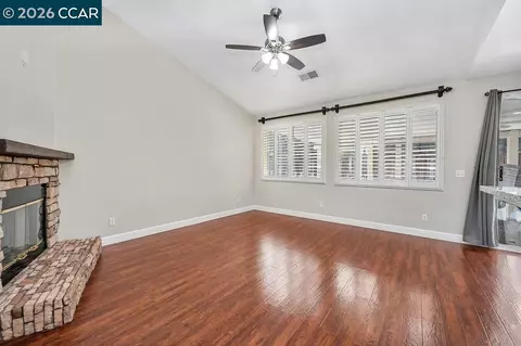 Living - 1720 Treehaven Ln, Tracy, CA 95376 photo 3 of 9