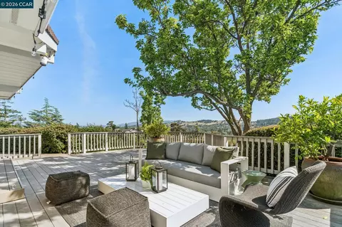 Exterior - 3175 Surmont Dr, Lafayette, CA 94549 photo 5 of 15