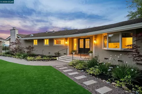 Exterior - 3175 Surmont Dr, Lafayette, CA 94549 photo 11 of 15