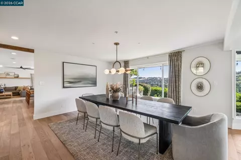 Dining - 3175 Surmont Dr, Lafayette, CA 94549 photo 3 of 3