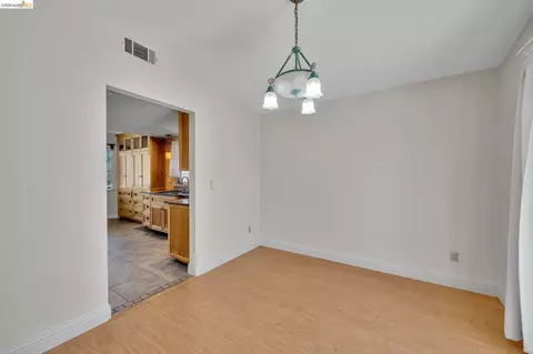 Dining - 1733 Pine Ct, Oakley, CA 94561 photo 1 of 2