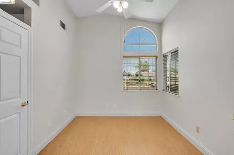 Bedroom - 1733 Pine Ct, Oakley, CA 94561 photo 1 of 4