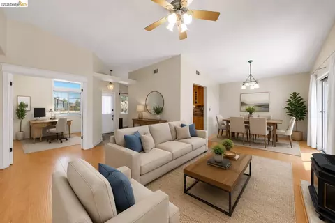 Living - 1733 Pine Ct, Oakley, CA 94561 photo 2 of 2