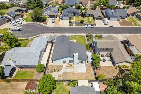 View/Area - 1733 Pine Ct, Oakley, CA 94561 photo 4 of 10
