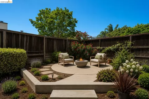 Exterior - 1733 Pine Ct, Oakley, CA 94561 photo 8 of 8