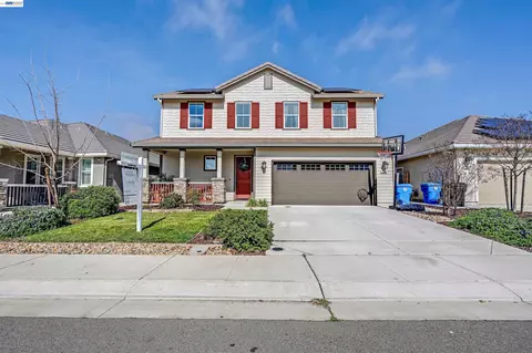Exterior - 1589 Friendly St, Manteca, CA 95337 photo 3 of 9