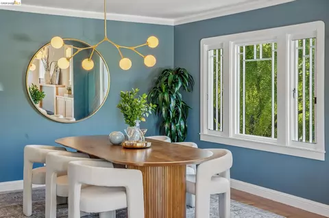 Dining - 2210 Browning St, Berkeley, CA 94702 photo 2 of 3