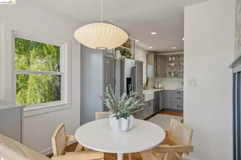 Dining - 2210 Browning St, Berkeley, CA 94702 photo 3 of 3