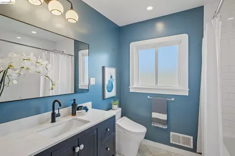 Bath - 2210 Browning St, Berkeley, CA 94702 photo 1 of 4
