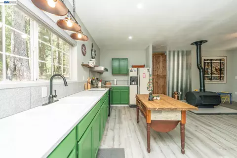 Kitchen - 1371 Eagle Creek Loop Rd, Trinity Center, CA 96091 photo 3 of 3