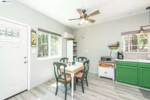 Dining - 1371 Eagle Creek Loop Rd, Trinity Center, CA 96091 photo 1 of 1