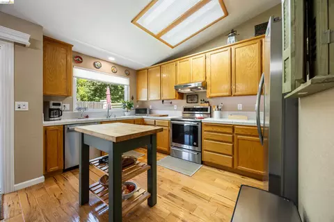 Kitchen - 1821 Bumgardner Ct, Modesto, CA 95355 photo 1 of 1