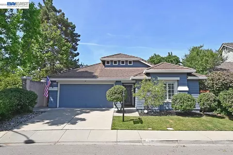 3714 Reflections Dr, Pleasanton, CA 94566