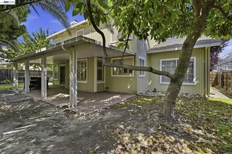 Exterior - 1137 Hidden Meadow Pl, Manteca, CA 95337 photo 5 of 5
