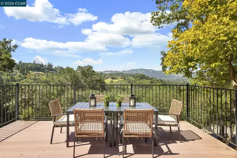 742 Miner Rd, Orinda, CA 94563