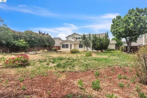 Exterior - 2630 Annette Ct, Tracy, CA 95304 photo 2 of 6