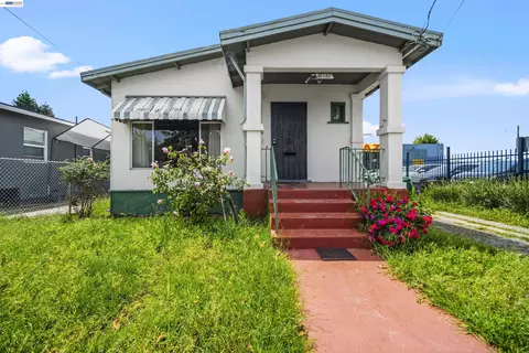 10737 Pearmain St, Oakland, CA 94603