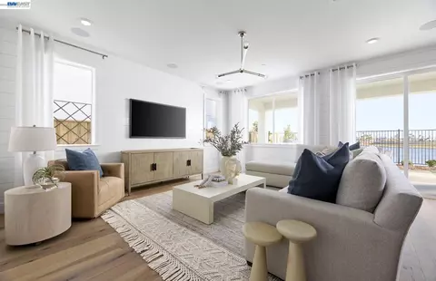 Living - 526 Lee Loop, Discovery Bay, CA 94505 photo 1 of 2