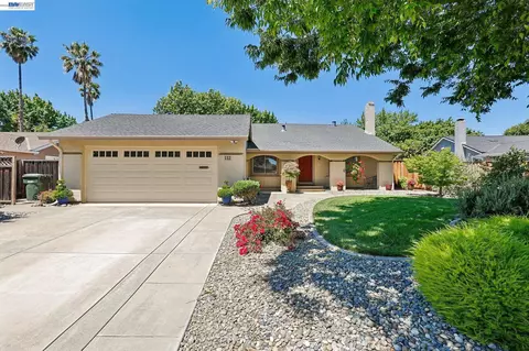 532 Curlew Rd, Livermore, CA 94551