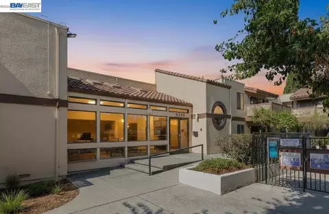 3300 Wolcott Cmn #113, Fremont, CA 94538