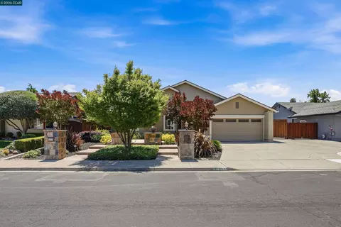 5517 Shorehaven Cir, Livermore, CA 94551