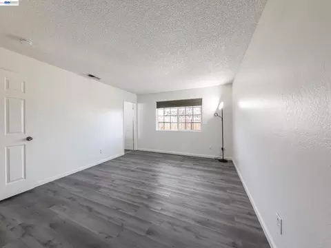 Living - 3432 Danielle Pl, Bay Point, CA 94565 photo 9 of 9