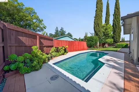 901 Helix Dr, Concord, CA 94518 photo 27