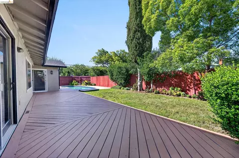 901 Helix Dr, Concord, CA 94518 photo 29