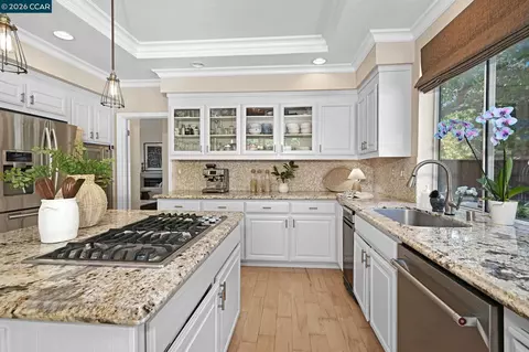 Kitchen - 8254 Creekside Dr, Dublin, CA 94568 photo 3 of 3