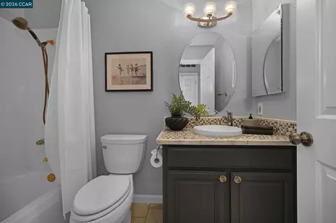 Bath - 8254 Creekside Dr, Dublin, CA 94568 photo 1 of 5