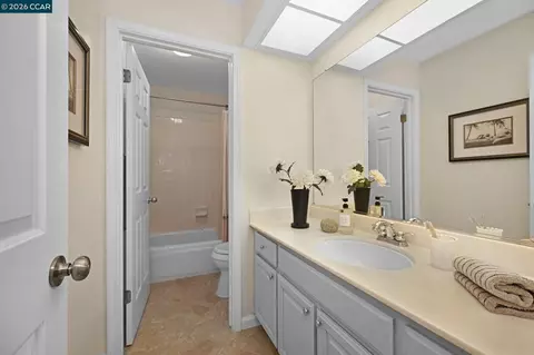 Bath - 8254 Creekside Dr, Dublin, CA 94568 photo 5 of 5