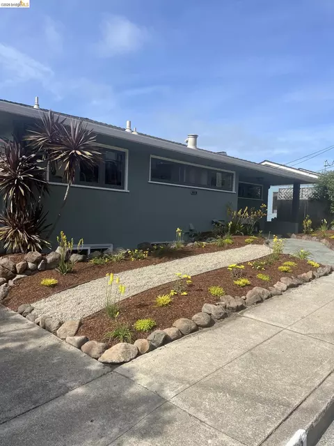 453 Scenic Ave, Piedmont, CA 94611