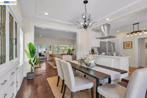 652 Valle Vista Ave, Oakland, CA 94610