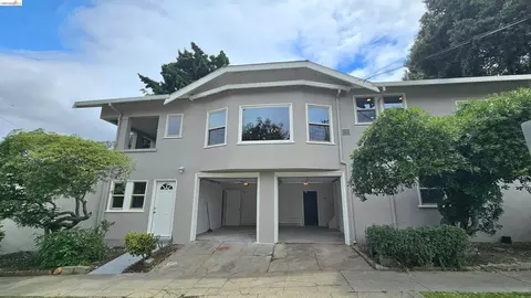 1404 Pine St, Martinez, CA 94553