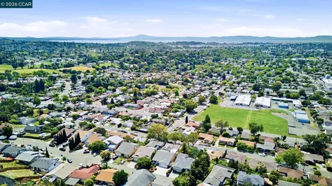 View/Area - 265 Toledo Ct, Vallejo, CA 94591 photo 10 of 10