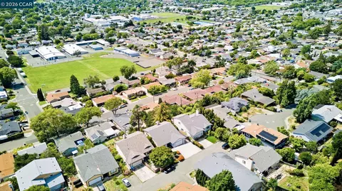 View/Area - 265 Toledo Ct, Vallejo, CA 94591 photo 7 of 10
