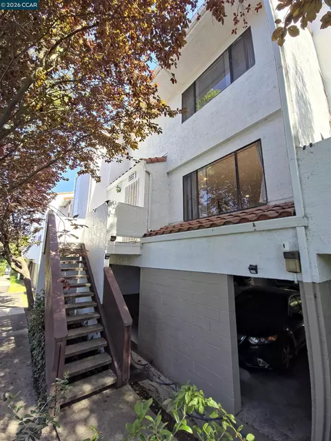 1739 Dalessi Dr, Pinole, CA 94564