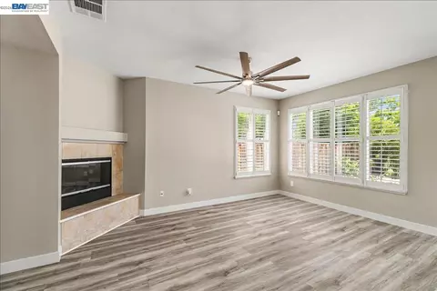 Living - 2449 Almanor Dr, Tracy, CA 95304 photo 7 of 7