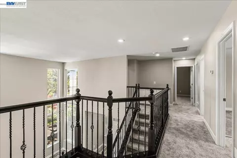 Entry Way - 2449 Almanor Dr, Tracy, CA 95304 photo 8 of 9