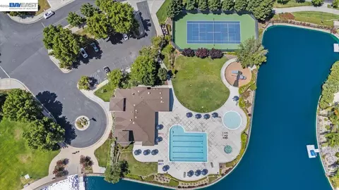 View/Area - 2449 Almanor Dr, Tracy, CA 95304 photo 6 of 7
