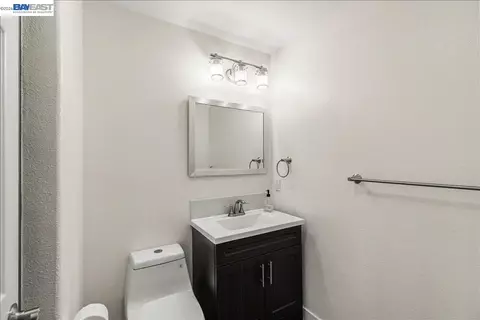 Bath - 2449 Almanor Dr, Tracy, CA 95304 photo 1 of 4