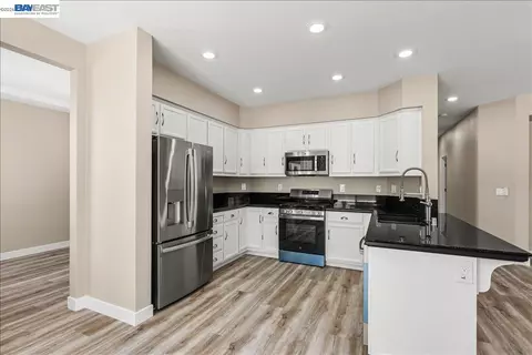 Kitchen - 2449 Almanor Dr, Tracy, CA 95304 photo 1 of 5