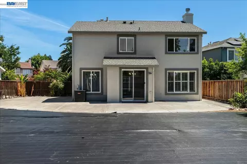 Exterior - 2449 Almanor Dr, Tracy, CA 95304 photo 7 of 7