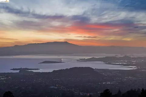 View/Area - 1328 Summit Rd, Berkeley, CA 94708 photo 7 of 9