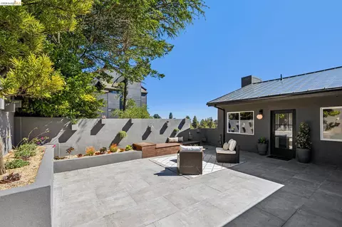 Exterior - 1328 Summit Rd, Berkeley, CA 94708 photo 2 of 22