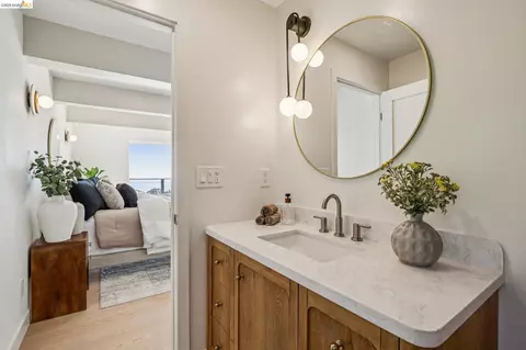 Bath - 1328 Summit Rd, Berkeley, CA 94708 photo 4 of 12