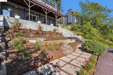 Exterior - 1328 Summit Rd, Berkeley, CA 94708 photo 15 of 22